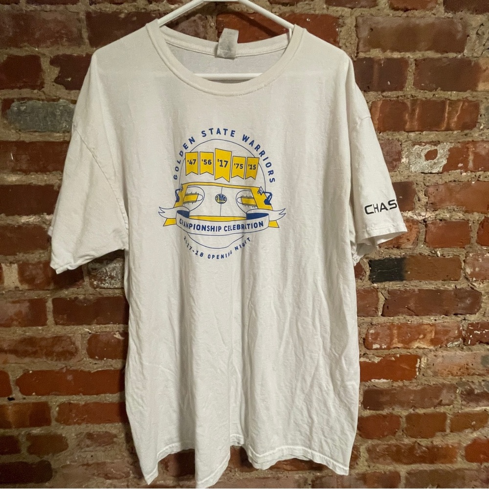Golden State Warriors Championships men’s tee shirt size XL